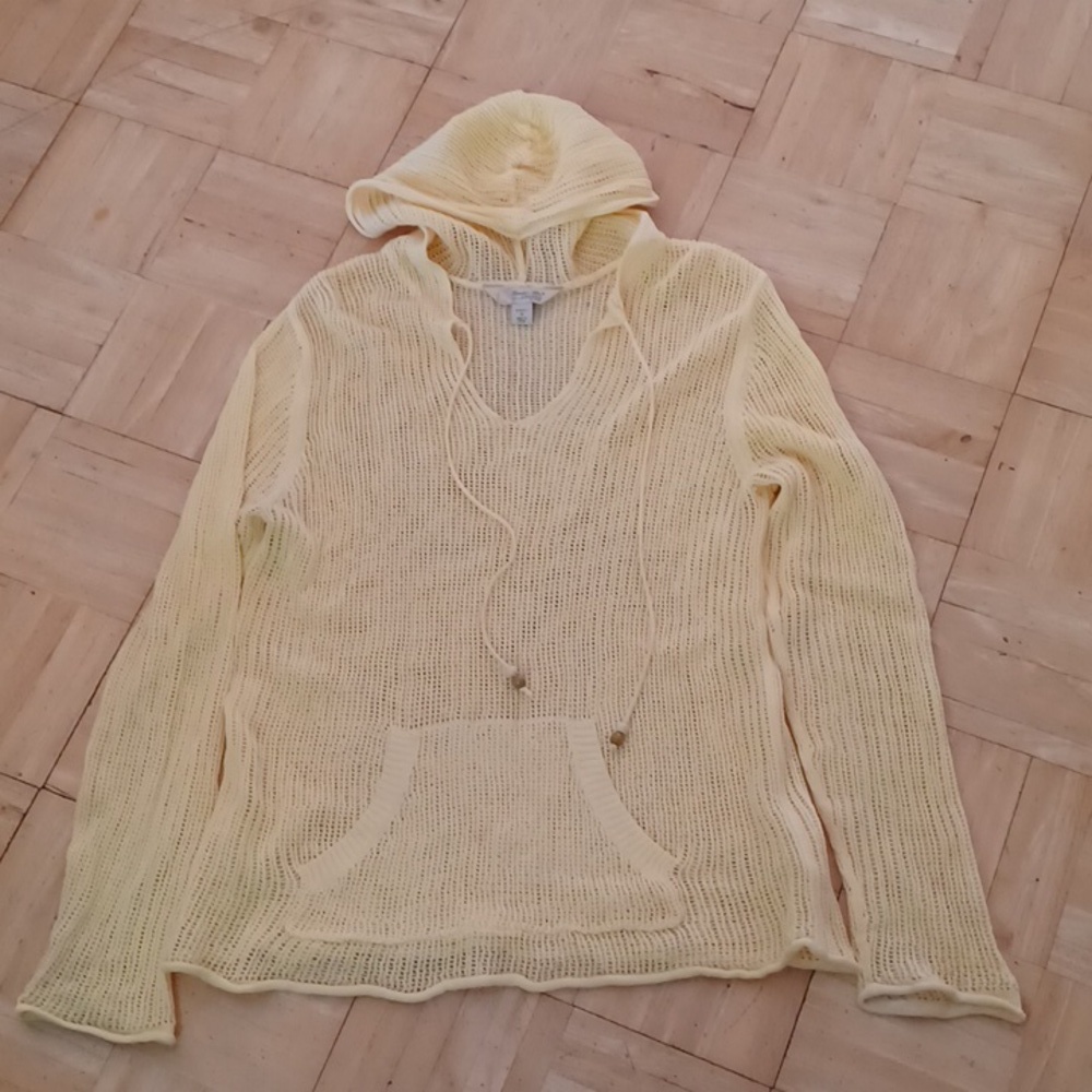 Gander Mountain hooded top women's size medium  yellow
